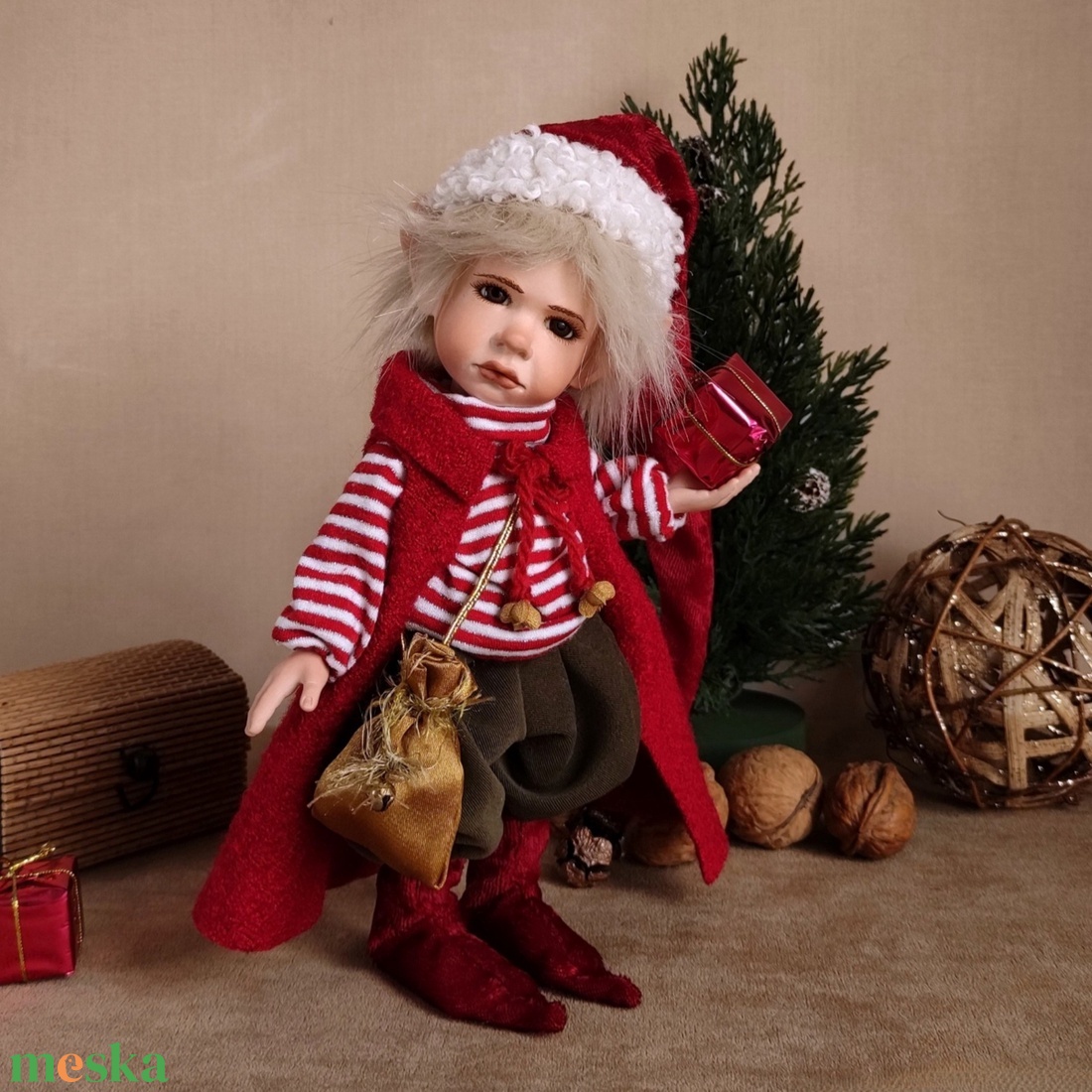 Karácsonyi manócska: TICIÁN - porcelán, mozgatható - karácsony - karácsonyi lakásdekoráció - karácsonyi manók, figurák - Meska.hu