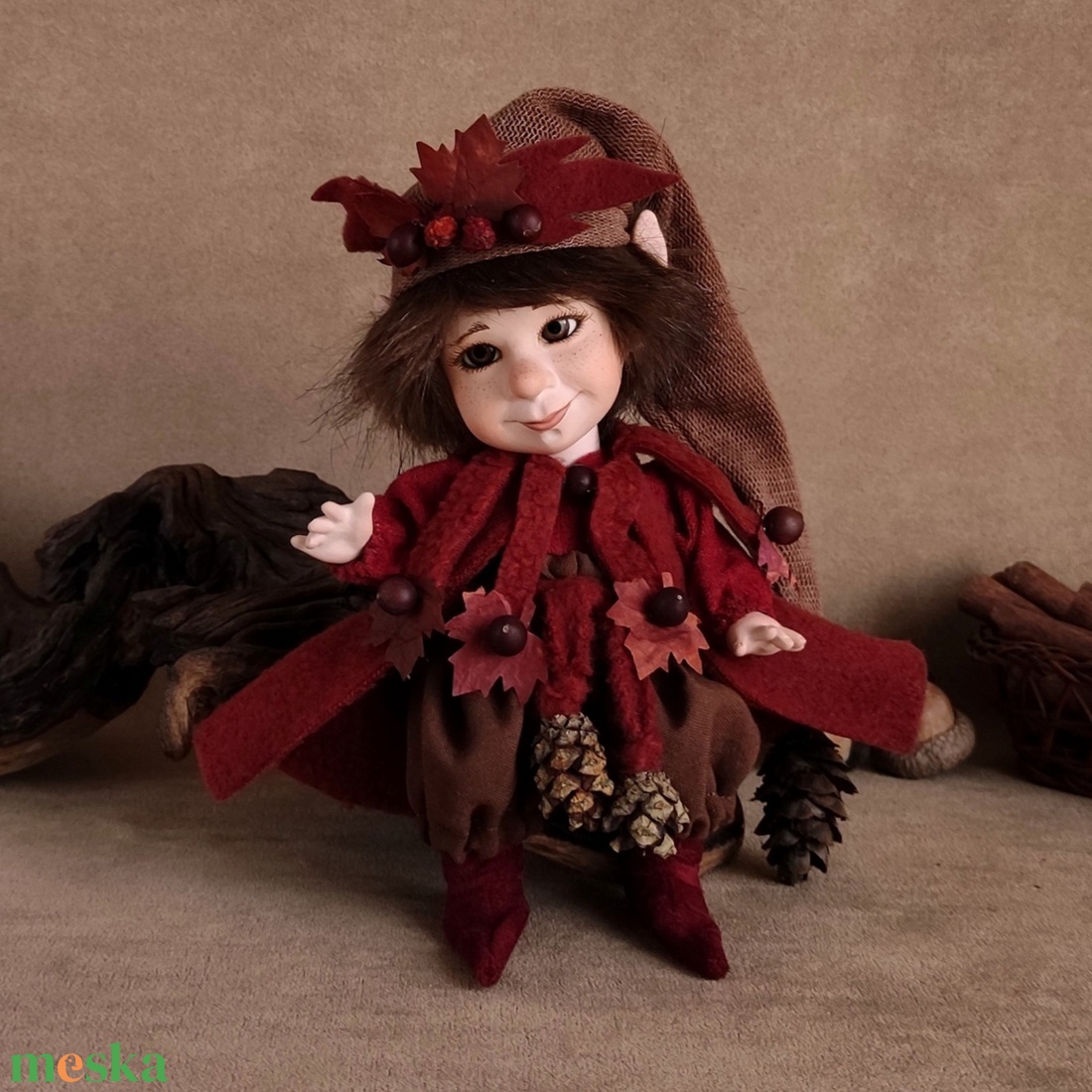 Mini egyedi porcelán mozgatható elf - MEDOX - otthon & életmód - dekoráció - asztal és polc dekoráció - asztaldísz - Meska.hu