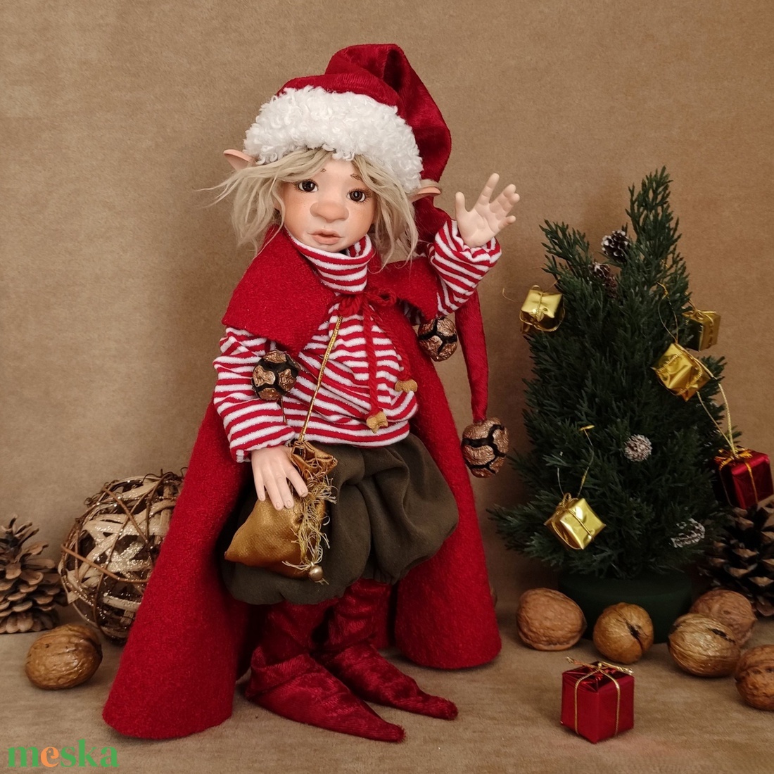 Karácsonyi manó: ÁGOSTON - porcelán, mozgatható  - karácsony - karácsonyi lakásdekoráció - karácsonyi manók, figurák - Meska.hu