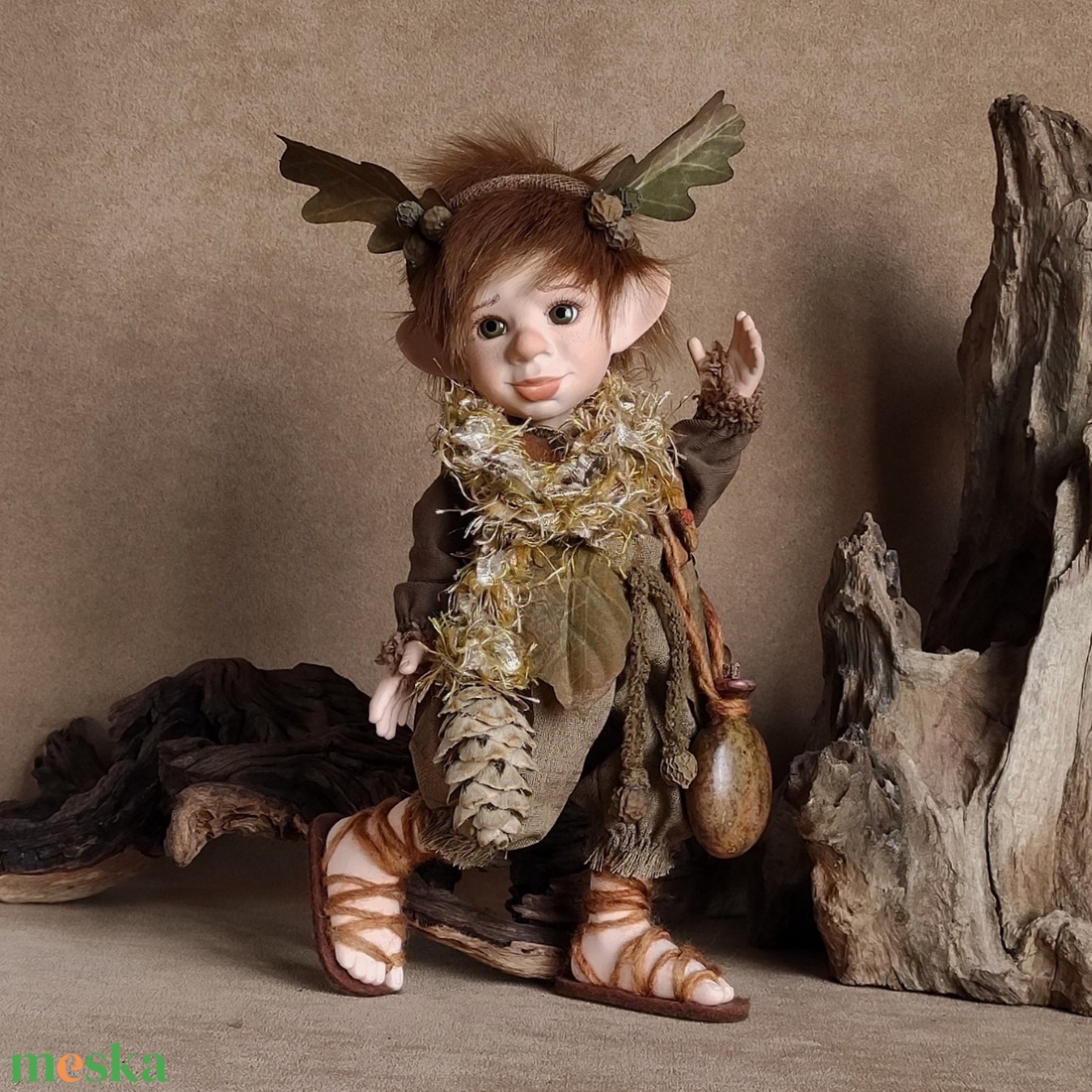 Vándorló manó: ZAORDON - porcelán, mozgatható  - otthon & életmód - dekoráció - manók - Meska.hu