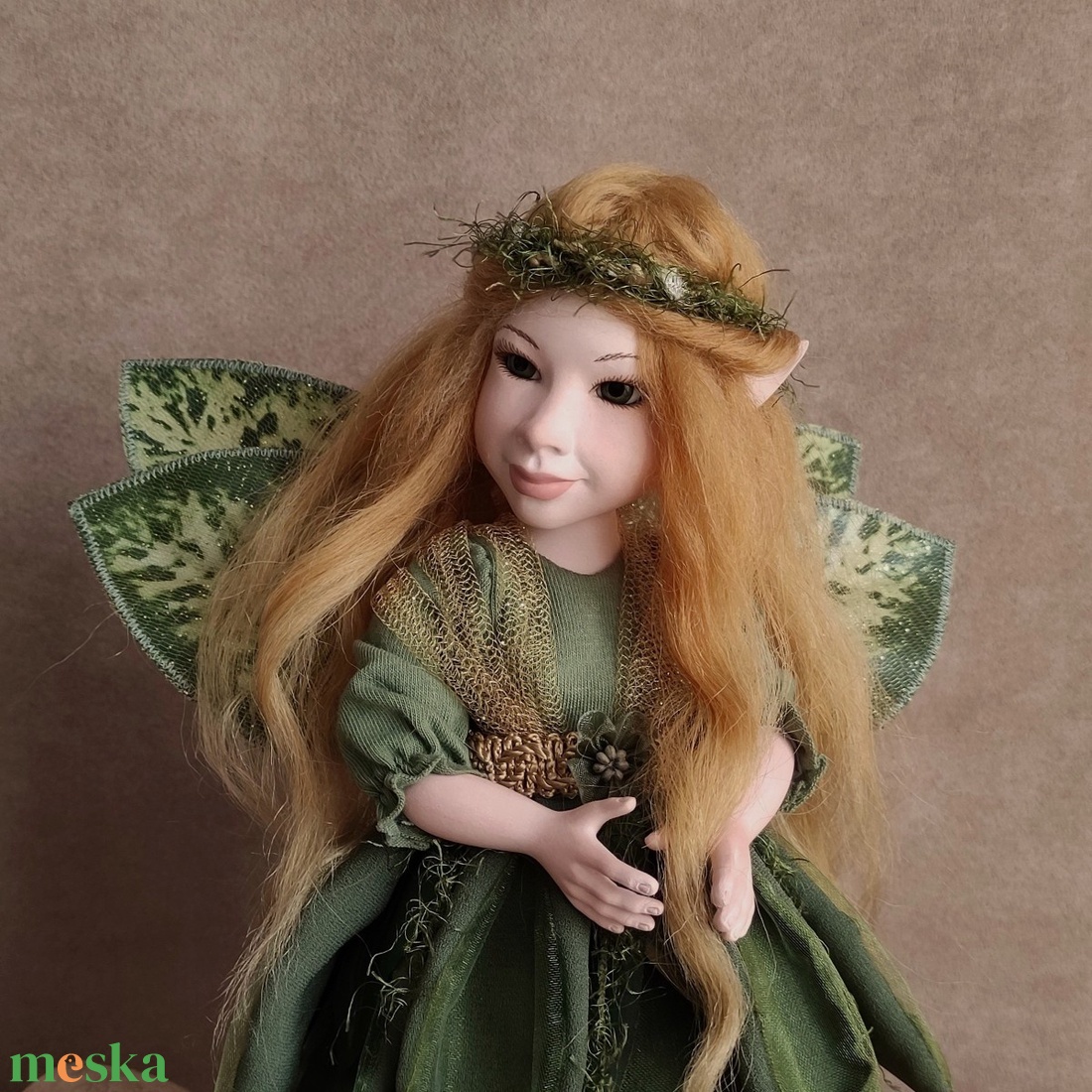 Zöld levéltündér: DOTTI - porcelán, mozgatható - otthon & életmód - dekoráció - dekoratív figurák és szobrok - Meska.hu