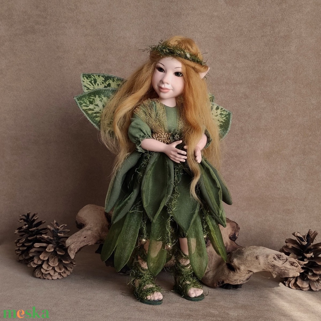 Zöld levéltündér: DOTTI - porcelán, mozgatható - otthon & életmód - dekoráció - dekoratív figurák és szobrok - Meska.hu