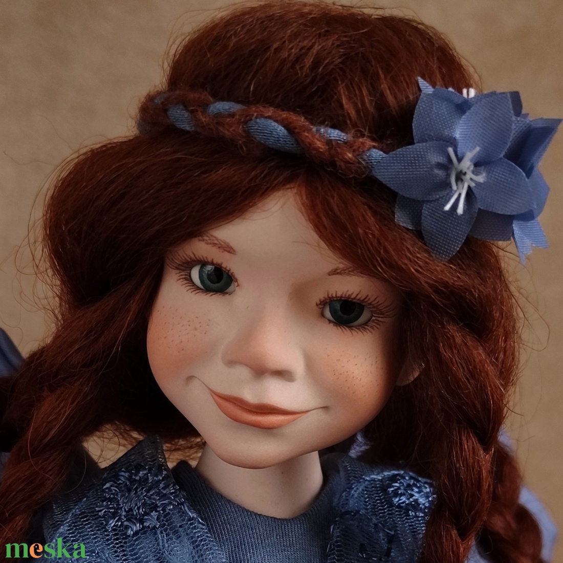 SZILFIN - kék csipkés porcelán tündér, mozgatható - otthon & életmód - dekoráció - dekoratív figurák és szobrok - Meska.hu