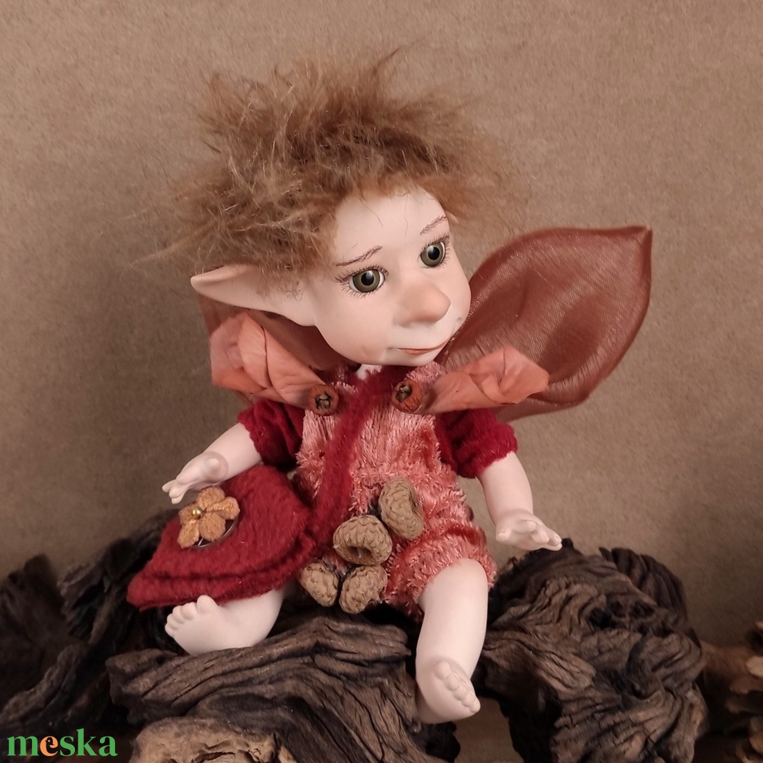 Röp-röp TOTÓKA - mini porcelán kobold, mozgatható - otthon & életmód - dekoráció - dekoratív figurák és szobrok - Meska.hu