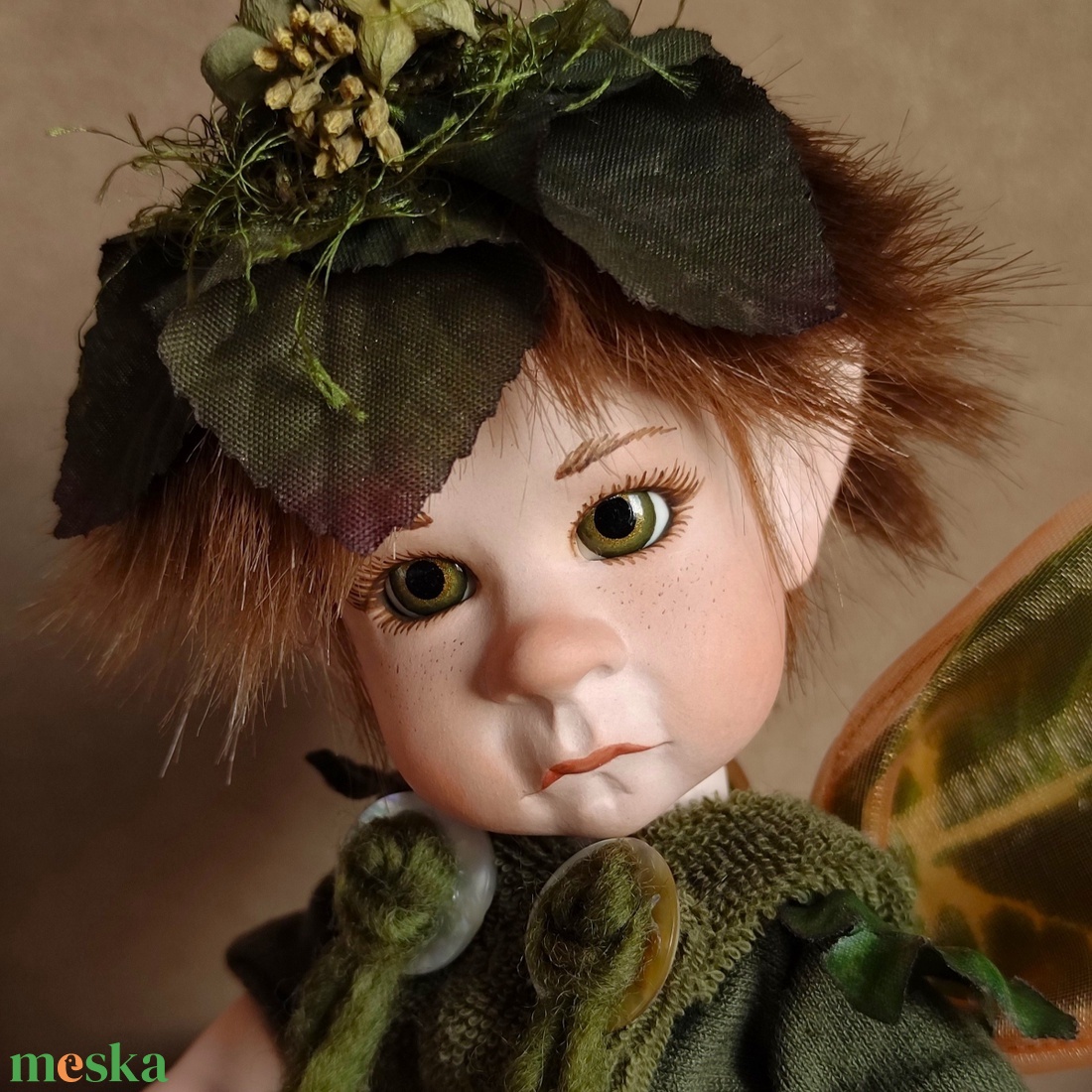 NOLAN szárnyas mini manócska - porcelán, mozgatható - otthon & életmód - dekoráció - dekoratív figurák és szobrok - Meska.hu