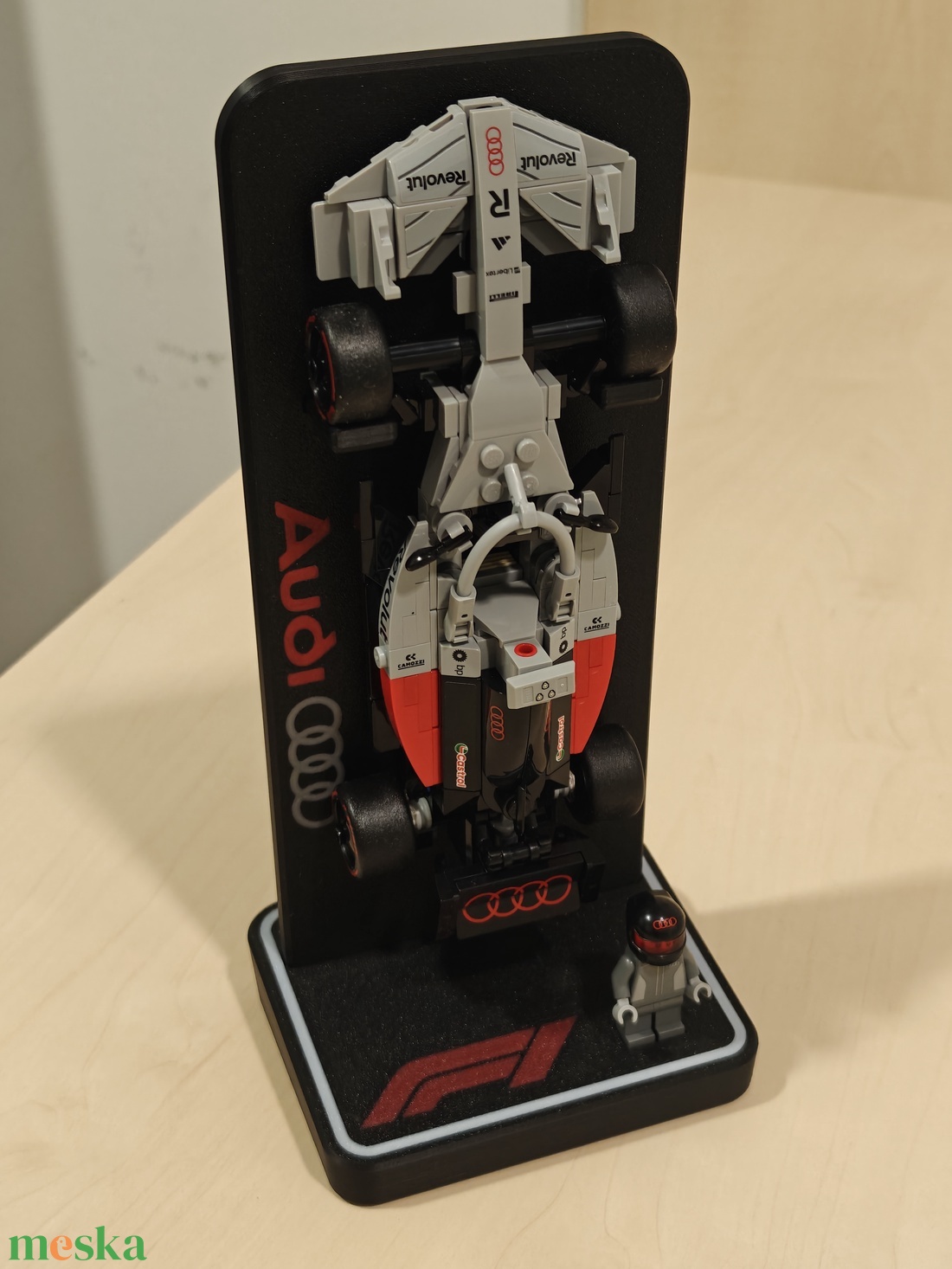 Lego  77259 Audi Revolut F1 Team R26 asztali állvány - játék & sport - építőjáték - Meska.hu