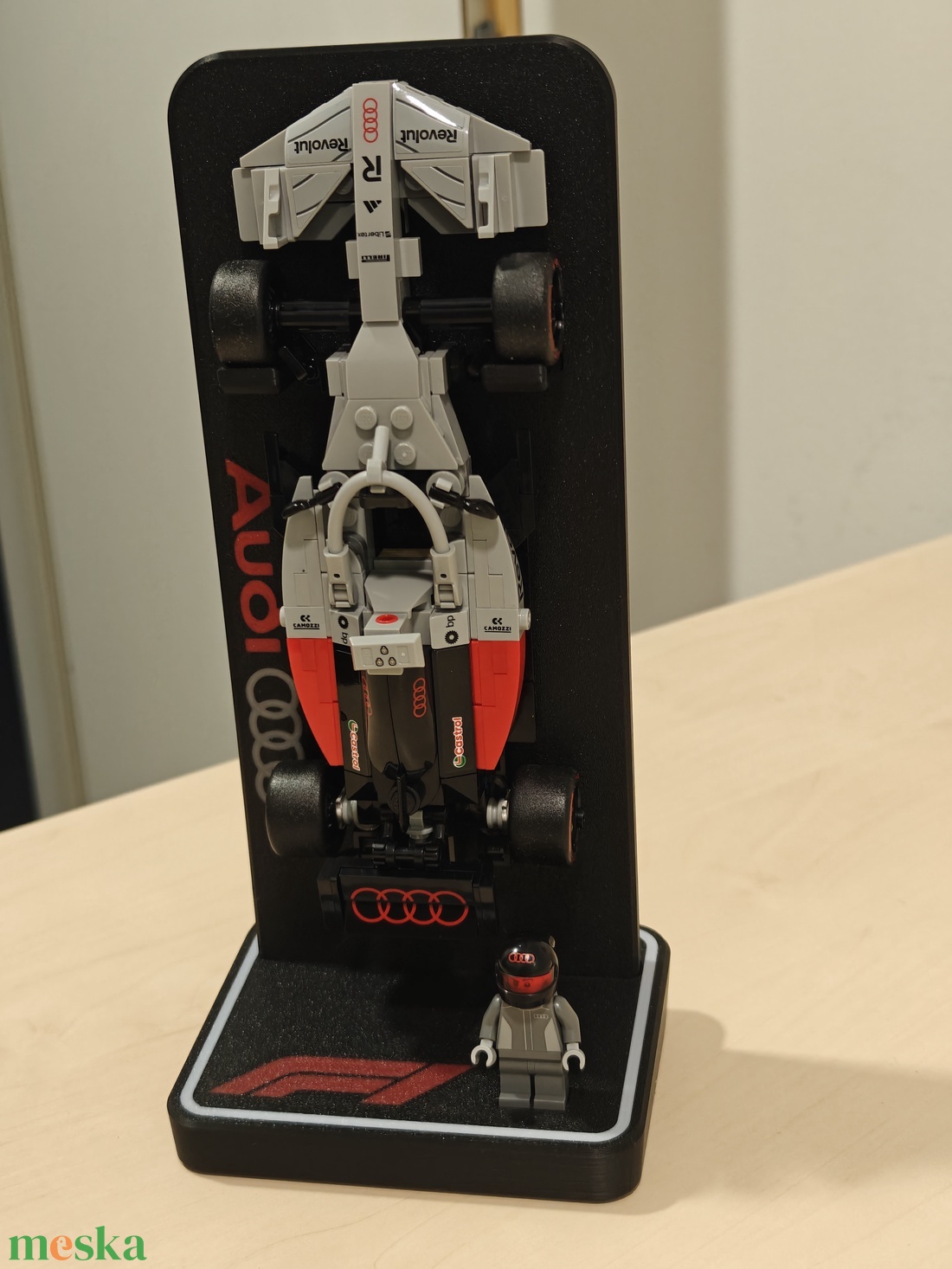 Lego  77259 Audi Revolut F1 Team R26 asztali állvány - játék & sport - építőjáték - Meska.hu