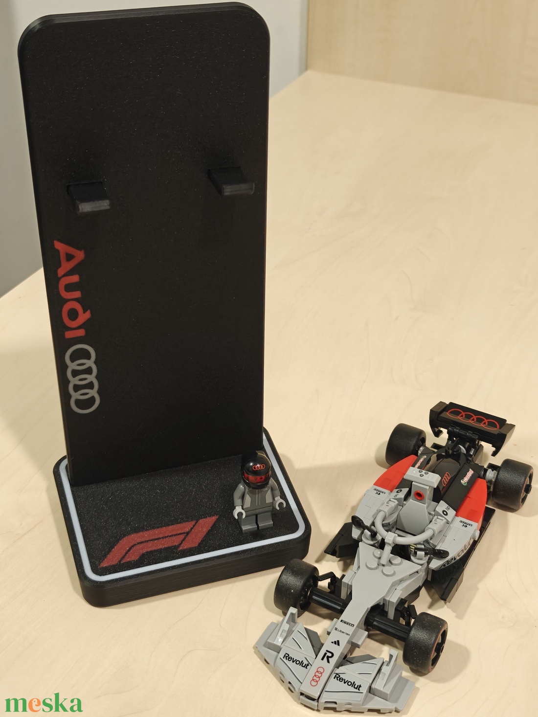 Lego  77259 Audi Revolut F1 Team R26 asztali állvány - játék & sport - építőjáték - Meska.hu