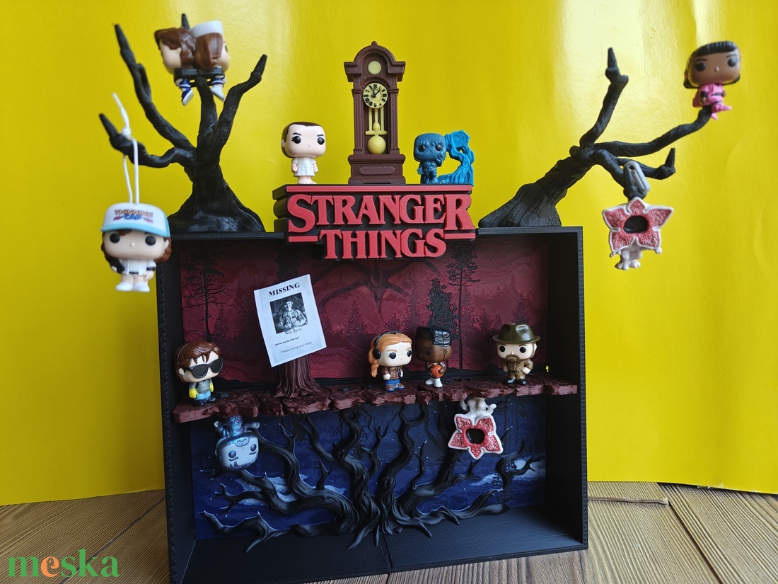 Stranger Things Kinder dioráma - otthon & életmód - dekoráció - asztal és polc dekoráció - asztaldísz - Meska.hu