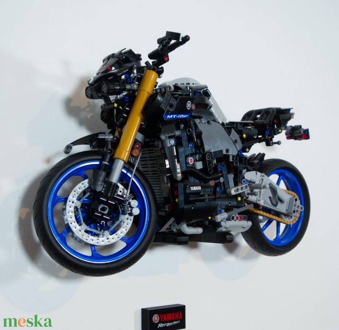 Lego 42159 Yamaha MT-10 SP fali tartó konzol - otthon & életmód - tárolás & rendszerezés - fali tároló - Meska.hu