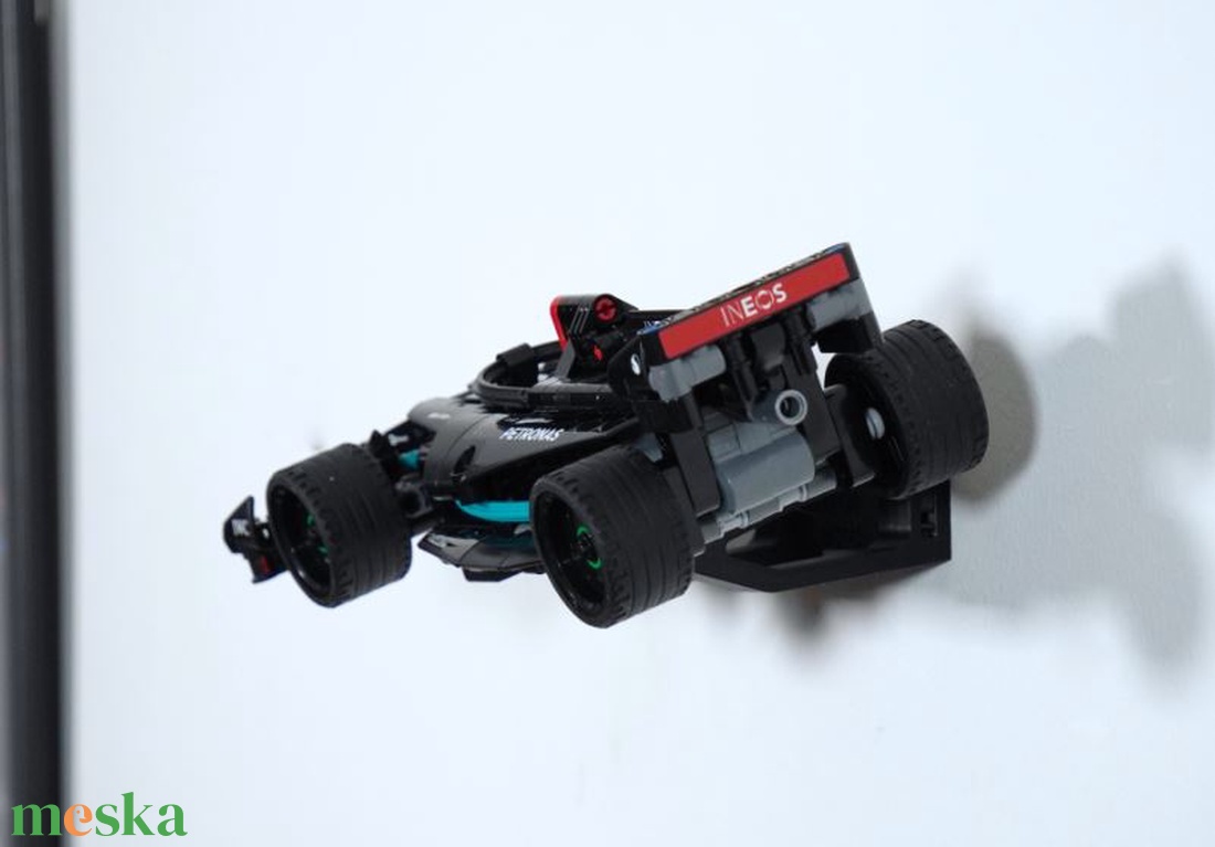 Lego 42165 Technic Mercedes AMG F1 W14 E Formula 1 fali tartó konzol - otthon & életmód - tárolás & rendszerezés - fali tároló - Meska.hu