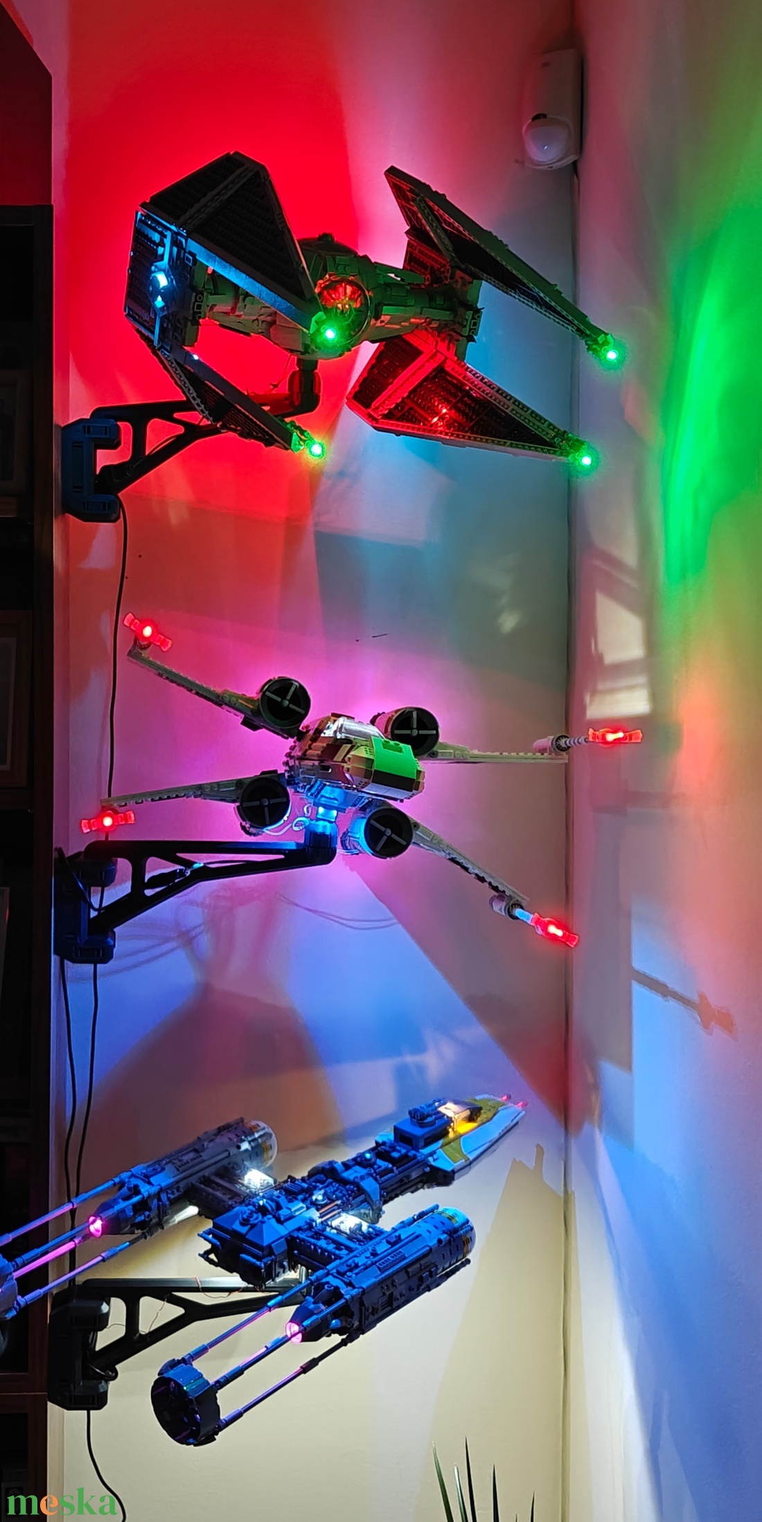 Lego 75181 75275 75355 75382 75144 10240 UCS Star Wars fali tartó konzol - otthon & életmód - tárolás & rendszerezés - fali tároló - Meska.hu