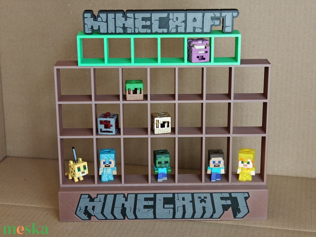 EGYEDI neves Minecraft Kinder Joy figura tartó állvány - otthon & életmód - tárolás & rendszerezés - íróasztali tároló - Meska.hu