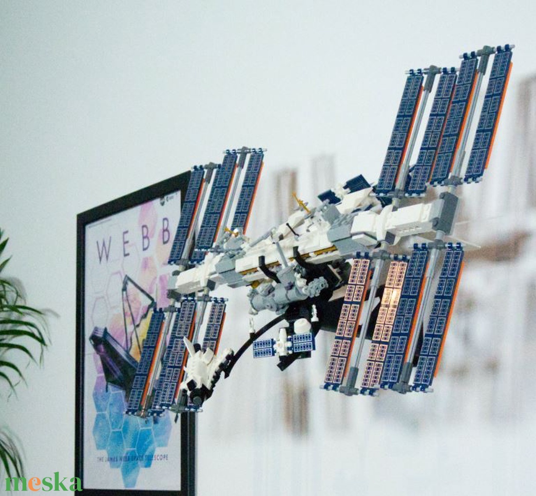 Lego 21321 Nasa ISS Space Station fali tartó konzol [GeckoBricks] - otthon & életmód - tárolás & rendszerezés - fali tároló - Meska.hu
