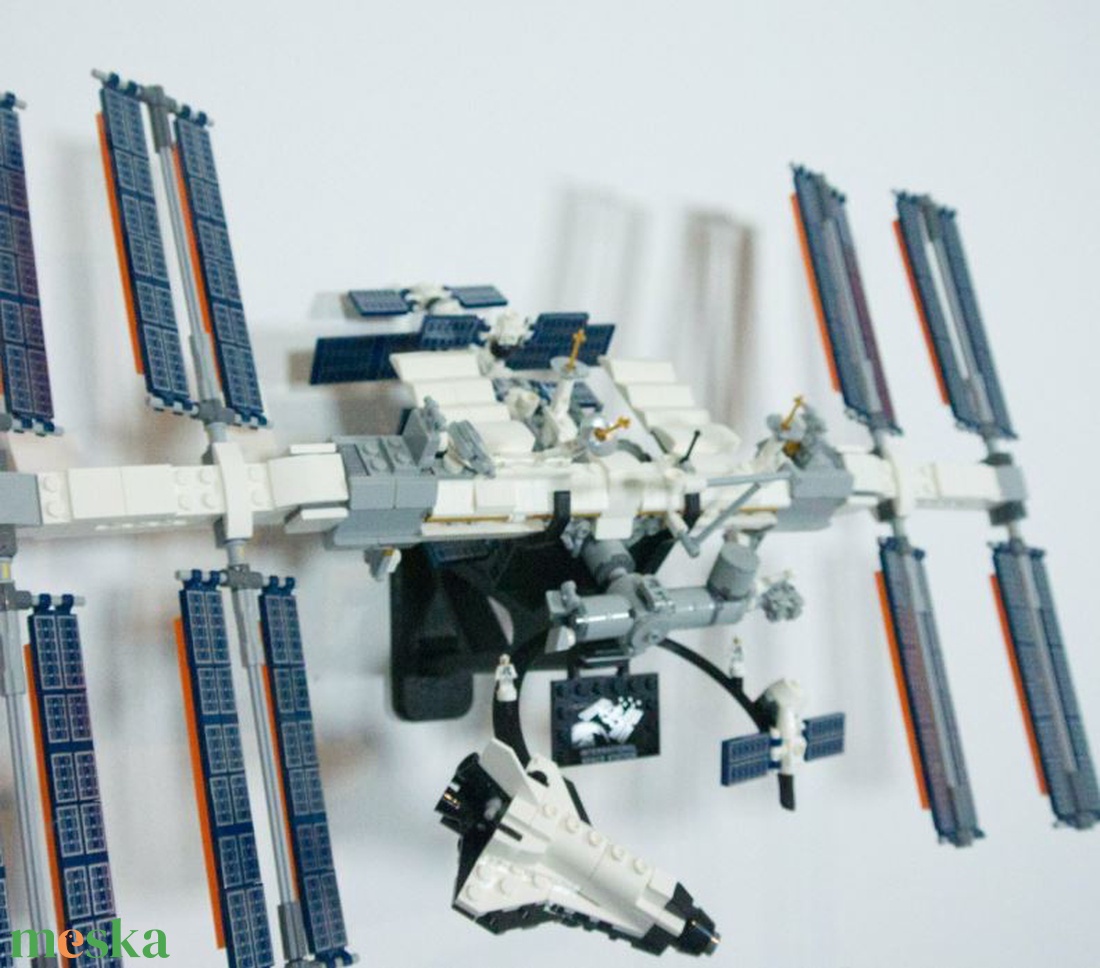 Lego 21321 Nasa ISS Space Station fali tartó konzol [GeckoBricks] - otthon & életmód - tárolás & rendszerezés - fali tároló - Meska.hu