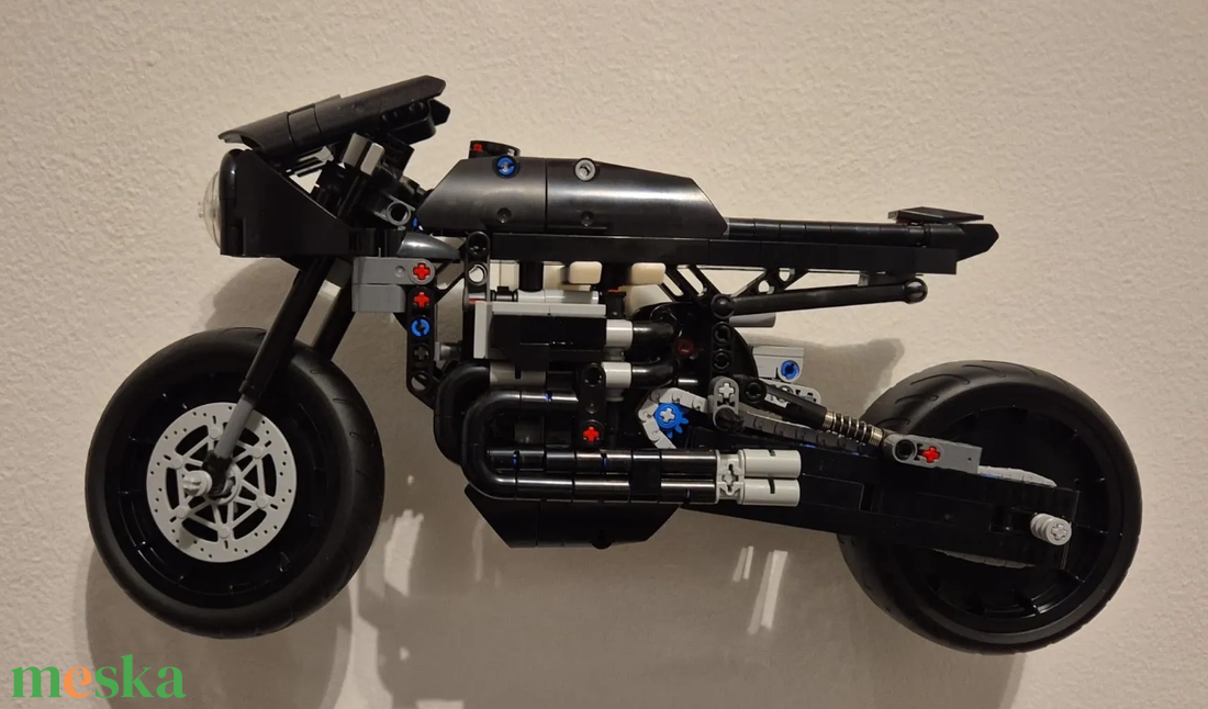 Lego 42155 Batcycle fali tartó konzol - otthon & életmód - tárolás & rendszerezés - fali tároló - Meska.hu