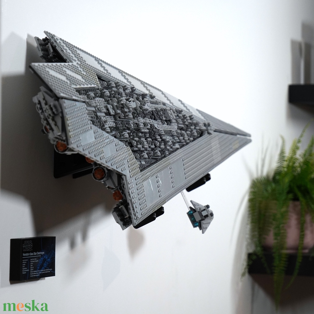 Lego 10221 Super Star Destoryer fali tartó konzol [GeckoBricks] - otthon & életmód - tárolás & rendszerezés - fali tároló - Meska.hu