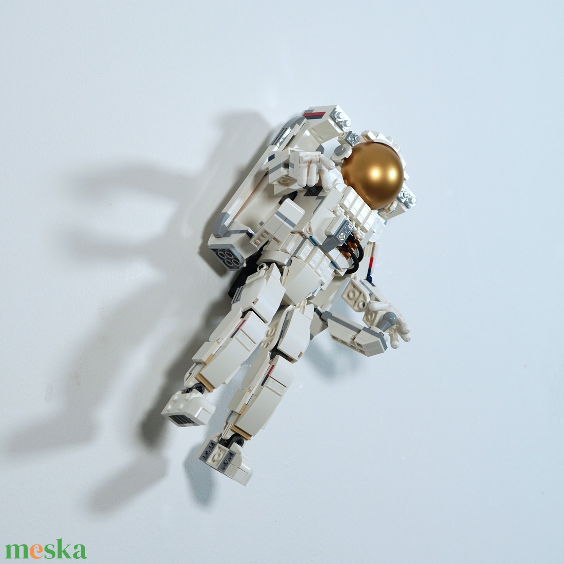 Lego 31152 3 in 1 Astonaut fali tartó konzol [GeckoBricks] - otthon & életmód - tárolás & rendszerezés - fali tároló - Meska.hu