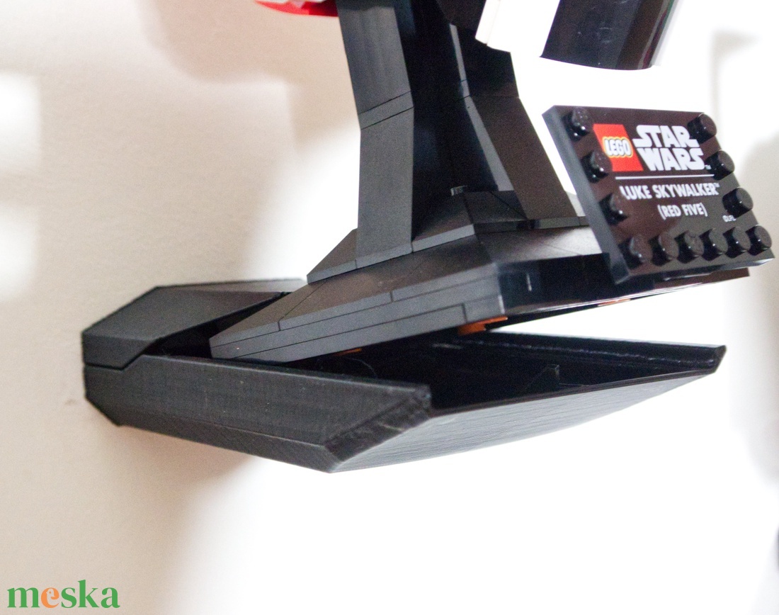 Lego sisakokhoz való fali tartó konzol (Star Wars, Marvel, DC...) [GeckoBricks] - otthon & életmód - tárolás & rendszerezés - fali tároló - Meska.hu