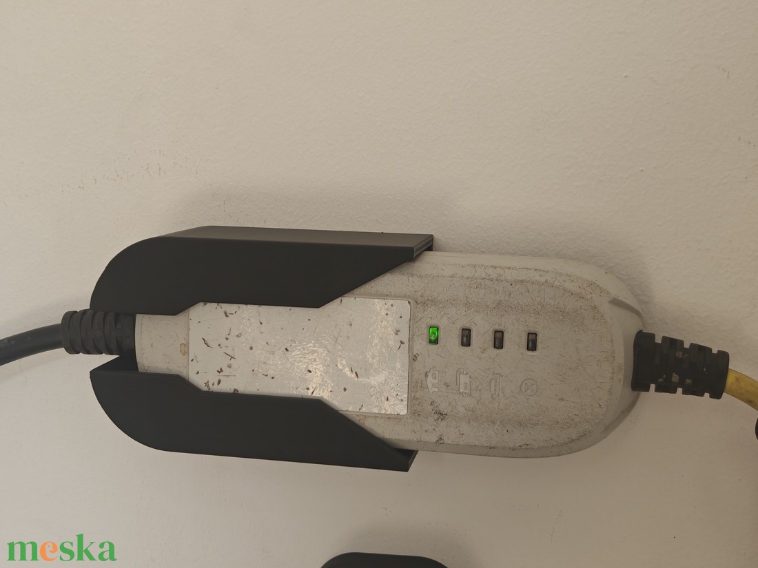Fali tartó Skoda Audi VW Plug-In Hibrid Type-2 töltő kábelhez - otthon & életmód - tárolás & rendszerezés - fali tároló - Meska.hu