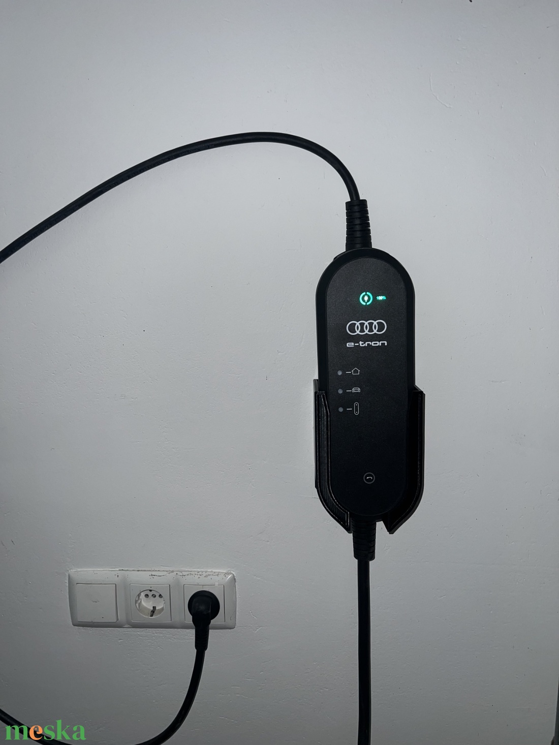 Fali tartó Skoda Audi VW EV elektromos autó töltőhöz Type-2  - otthon & életmód - tárolás & rendszerezés - fali tároló - Meska.hu
