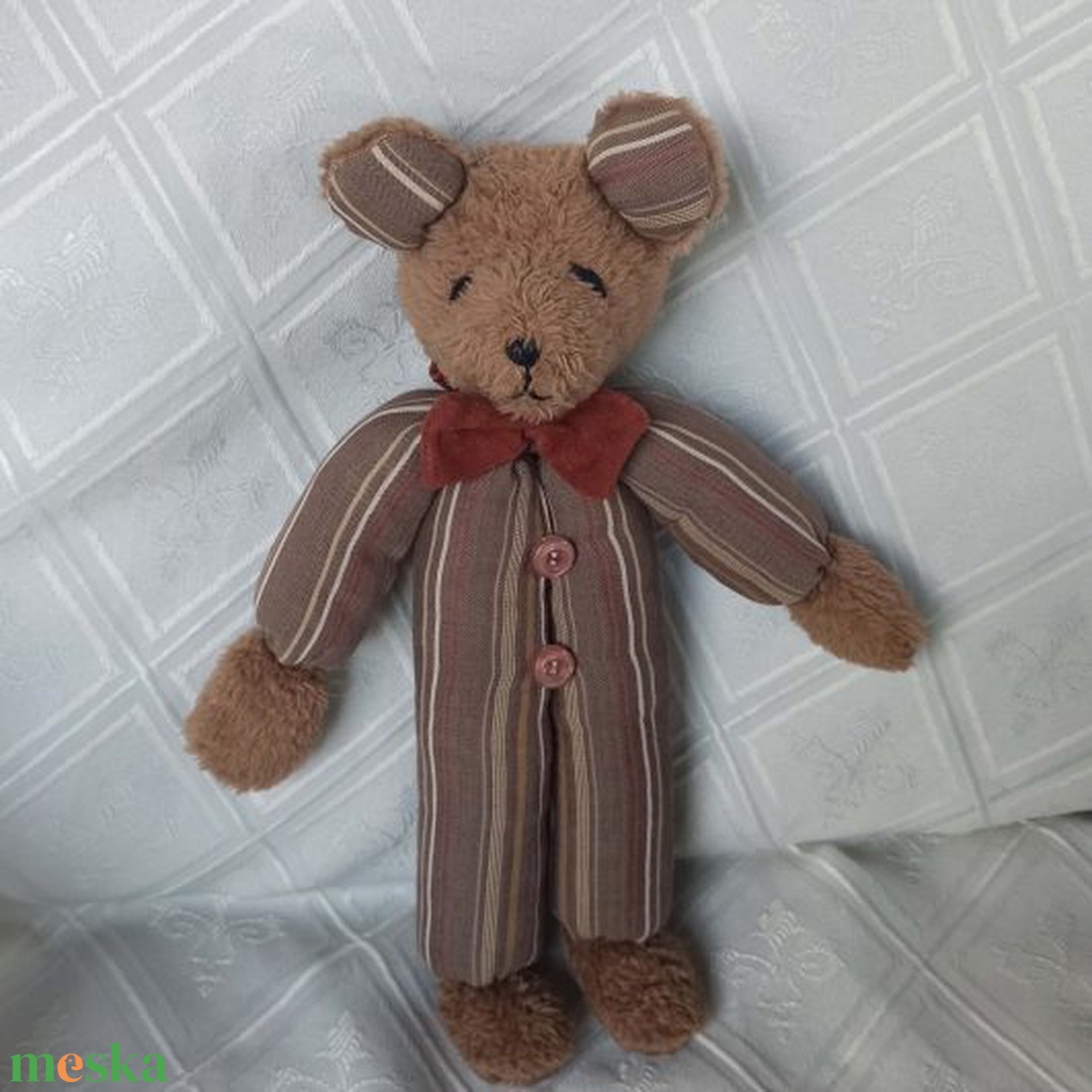 Csíkos pizsamás mackófiú - játék & sport - plüssállat & játékfigura - maci - Meska.hu