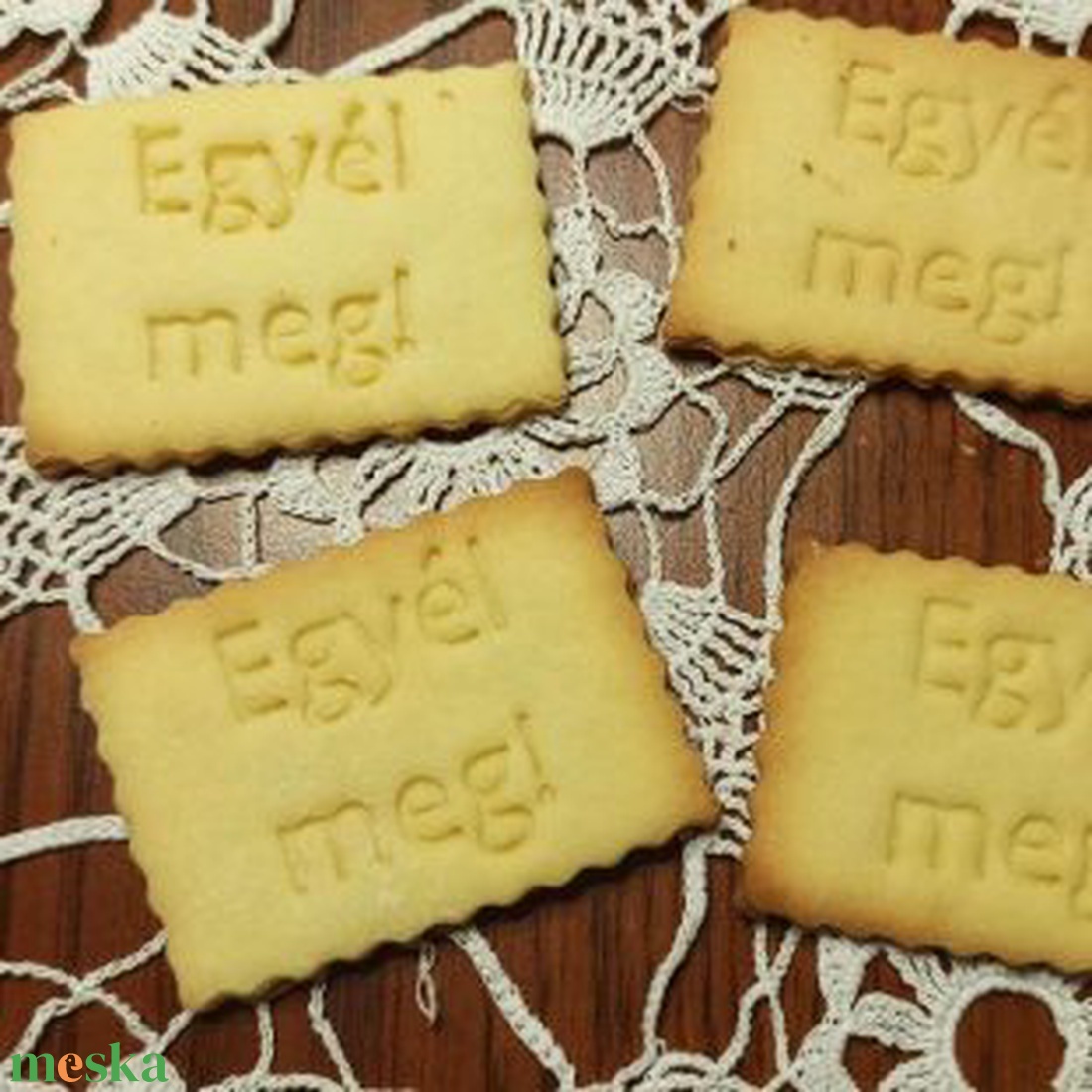 Egyél meg! kekszmintázó - otthon & életmód - konyhafelszerelés, tálalás - sütés, főzés - sütikiszúró - Meska.hu