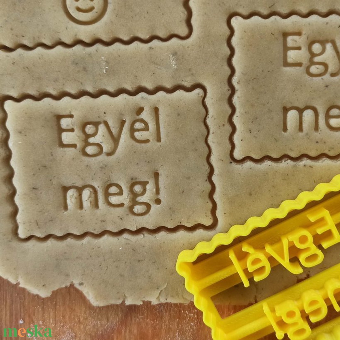 Egyél meg! kekszmintázó - otthon & életmód - konyhafelszerelés, tálalás - sütés, főzés - sütikiszúró - Meska.hu