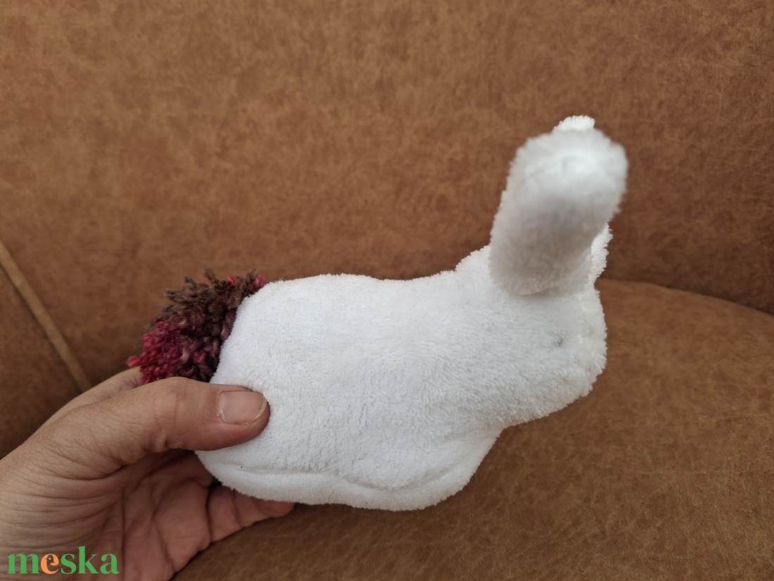 Plüss kis nyuszi fehér-tarka - játék & sport - plüssállat & játékfigura - nyuszi - Meska.hu