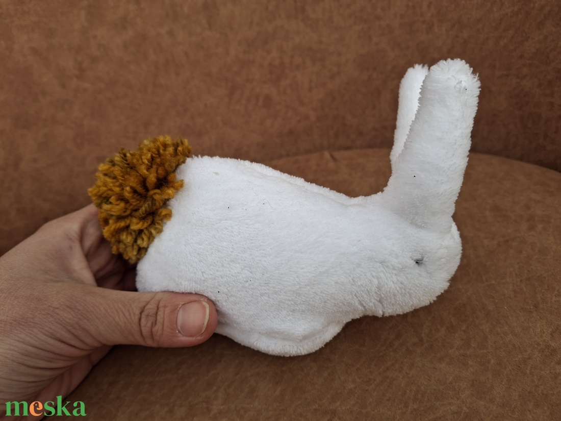 Plüss kis nyuszi fehér-barna - játék & sport - plüssállat & játékfigura - nyuszi - Meska.hu