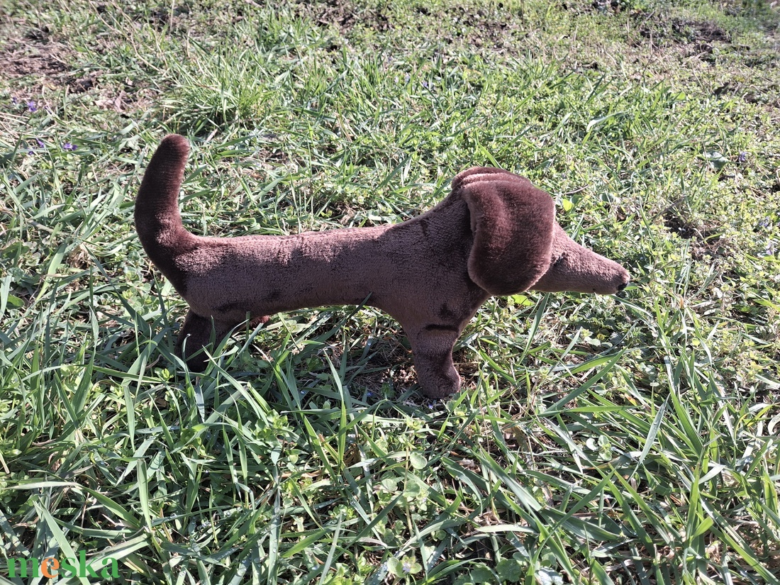 Plüss tacskó barna  - játék & sport - plüssállat & játékfigura - kutya - Meska.hu