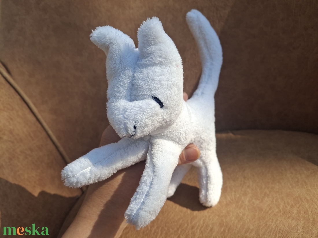 Plüss kis cica fehér  - játék & sport - plüssállat & játékfigura - cica - Meska.hu