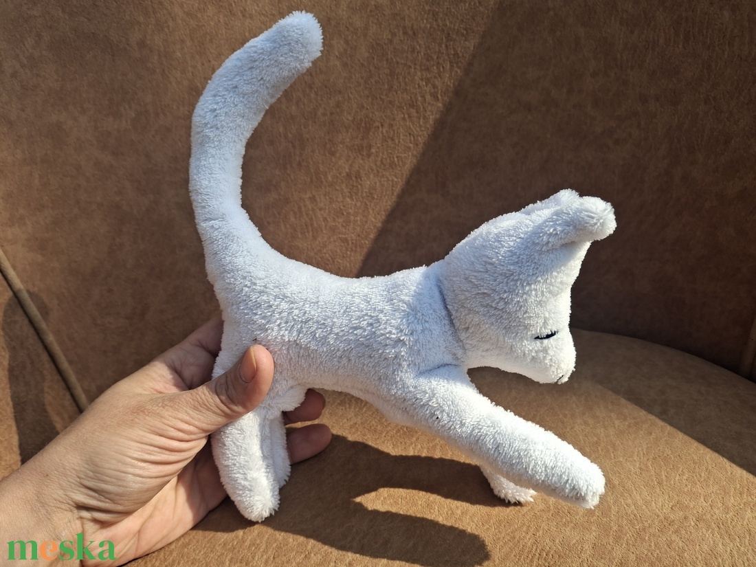 Plüss kis cica fehér  - játék & sport - plüssállat & játékfigura - cica - Meska.hu