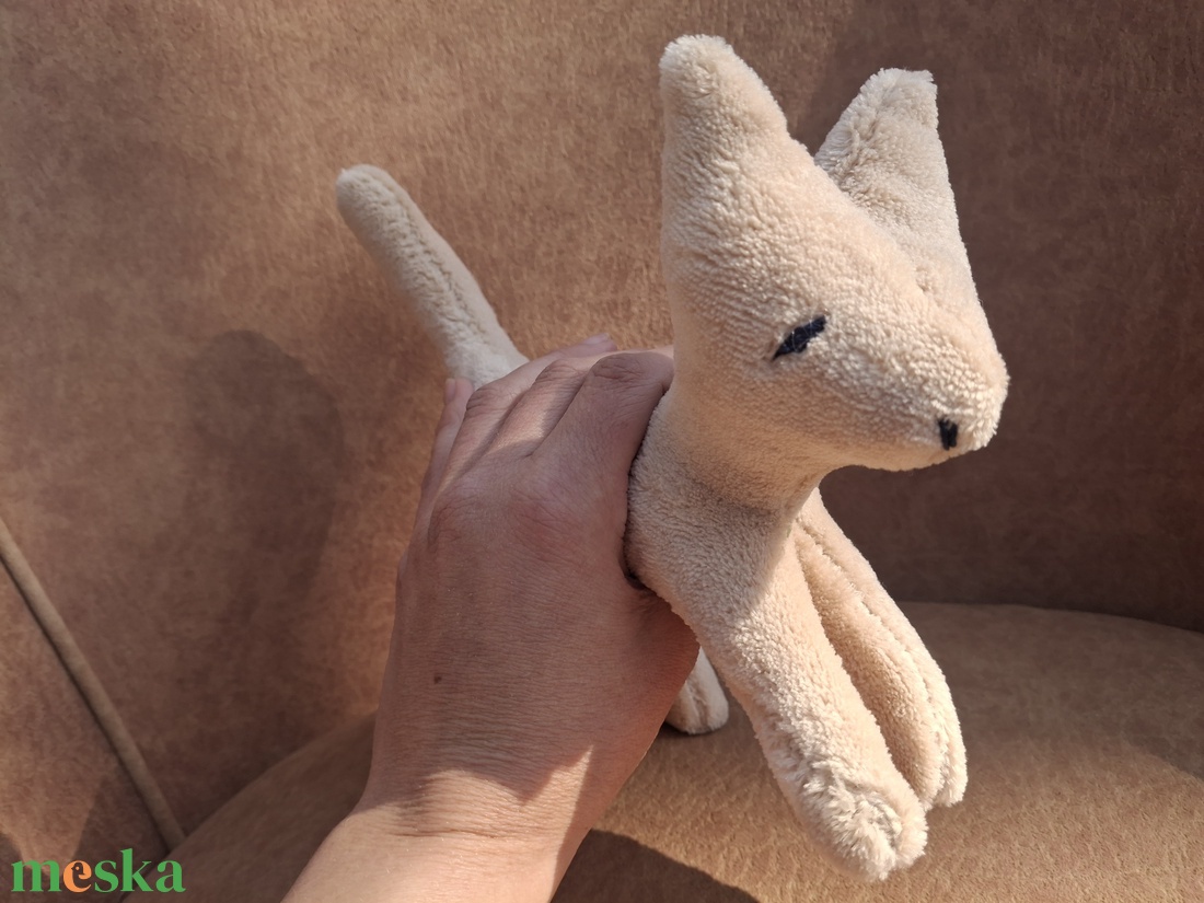 Plüss kis cica barack  - játék & sport - plüssállat & játékfigura - cica - Meska.hu