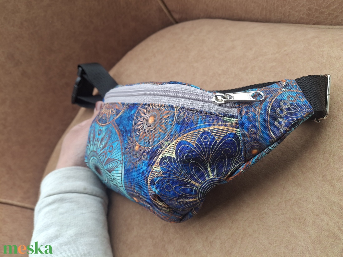 Övtáska egyterű kék arany - táska & tok - övtáska - Meska.hu