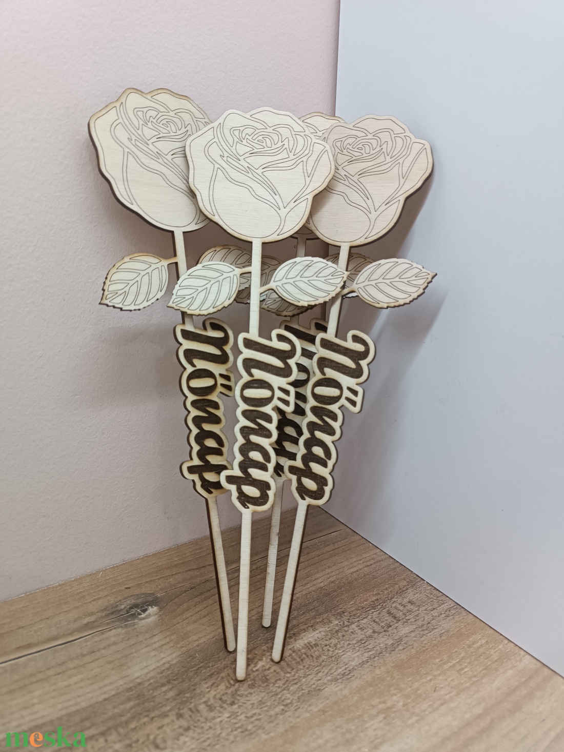 Nőnapi/Valentin napi személyre szabható rózsa  - otthon & életmód - ház & kert - névtábla - Meska.hu