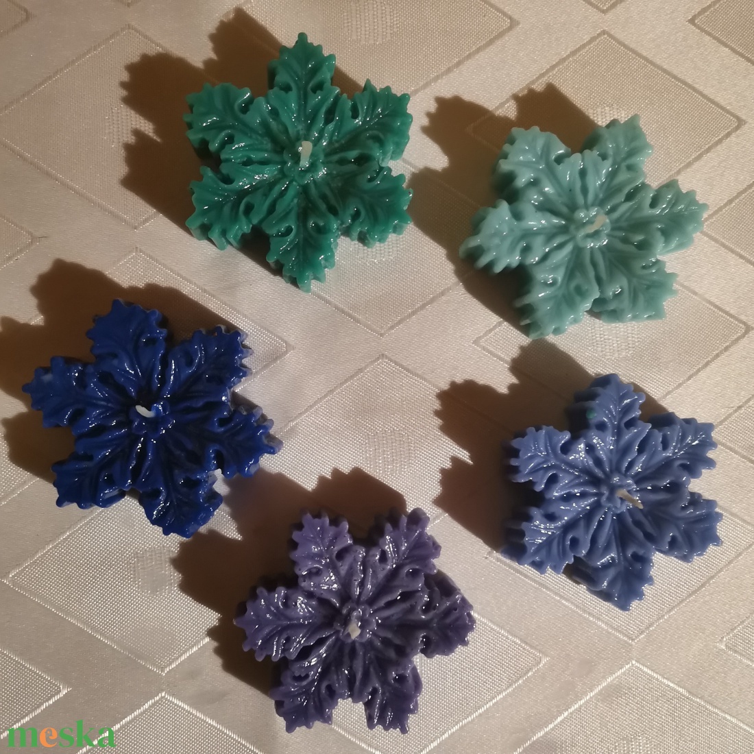 Hópehely gyertya vagy illatviasz  - otthon & életmód - gyertya, illat, aroma - gyertya - Meska.hu