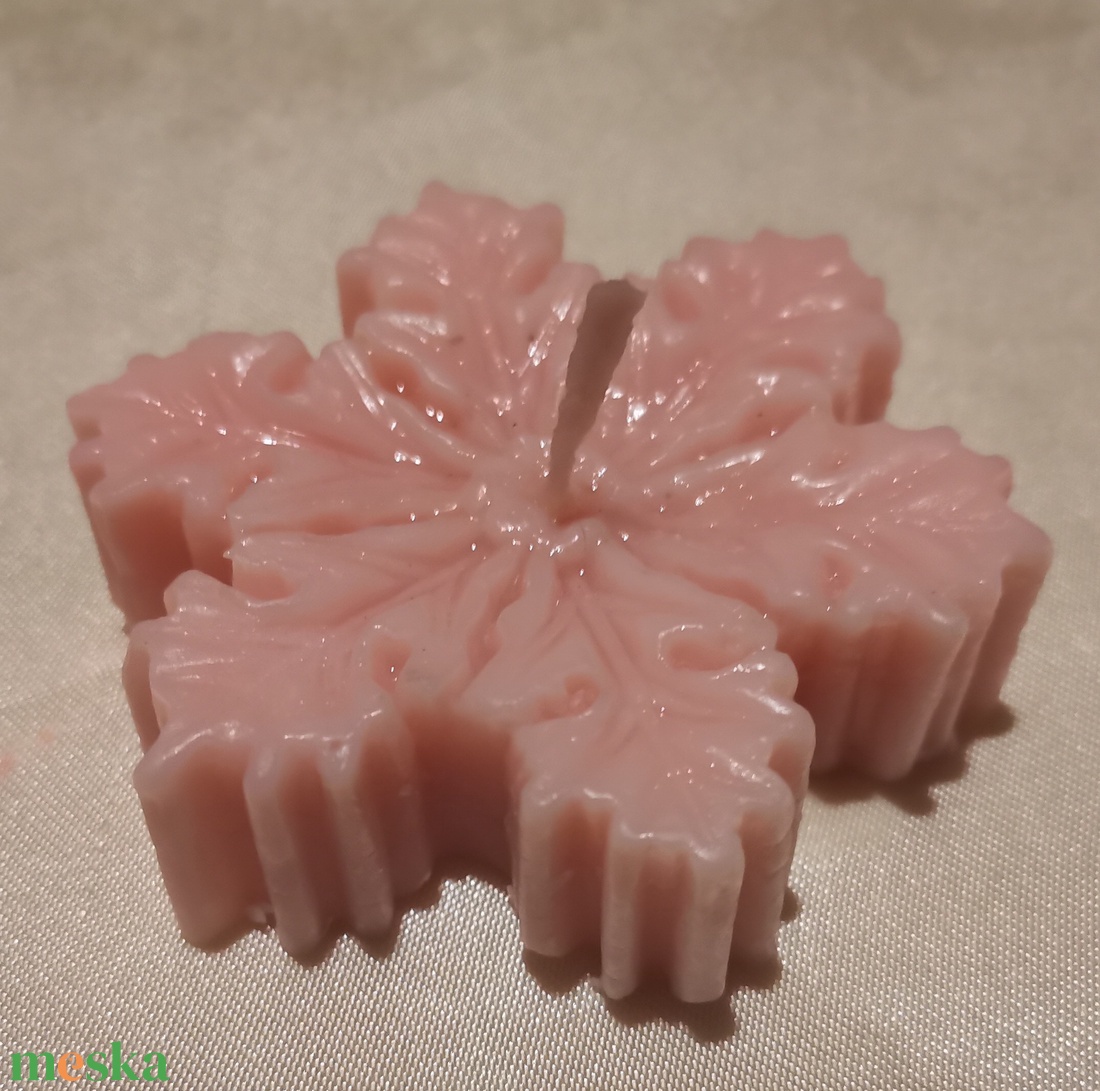 Hópehely gyertya vagy illatviasz  - otthon & életmód - gyertya, illat, aroma - gyertya - Meska.hu