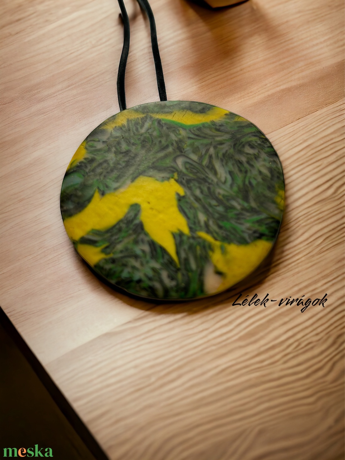  Sárga-zöld polymer clay kör alakú medálos nyaklánc  - ékszer - nyaklánc - medálos nyaklánc - Meska.hu