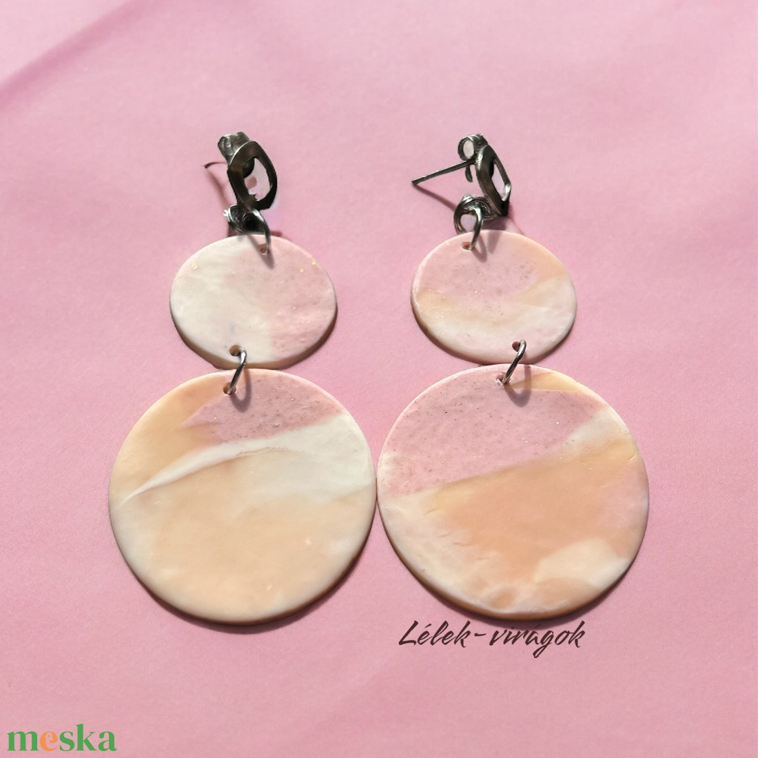 Rózsaszín és bézs színű polymer clay fülbevaló - ékszer - fülbevaló - lógó fülbevaló - Meska.hu Rózsaszín és bézs színű polymer clay fülbevaló - ékszer - fülbevaló - lógó fülbevaló - Meska.hu
