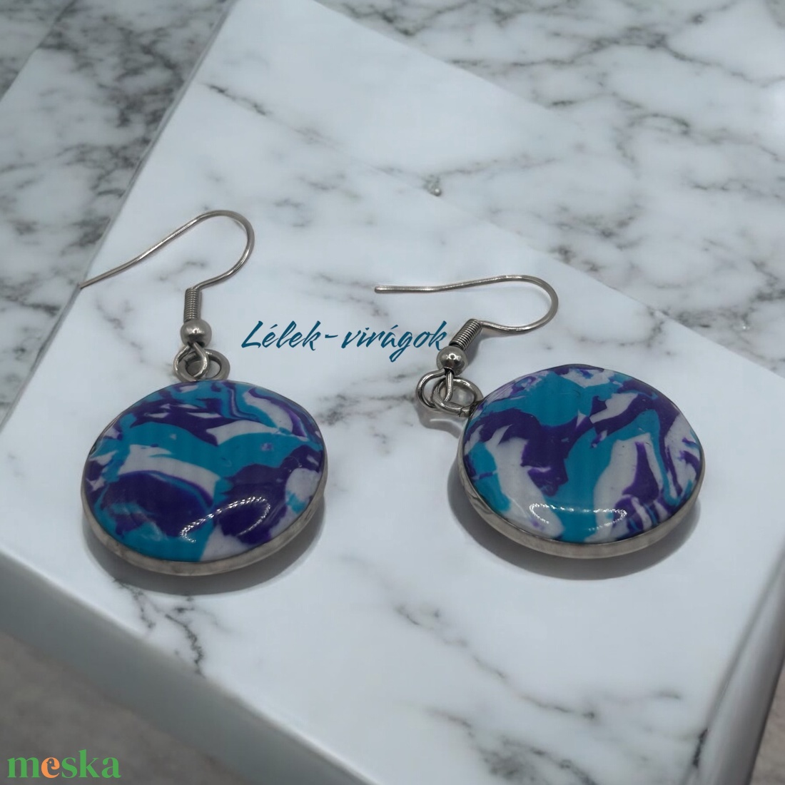 Türkiz és lila színű polymer clay fülbevaló - ékszer - fülbevaló - lógó fülbevaló - Meska.hu Türkiz és lila színű polymer clay fülbevaló - ékszer - fülbevaló - lógó fülbevaló - Meska.hu