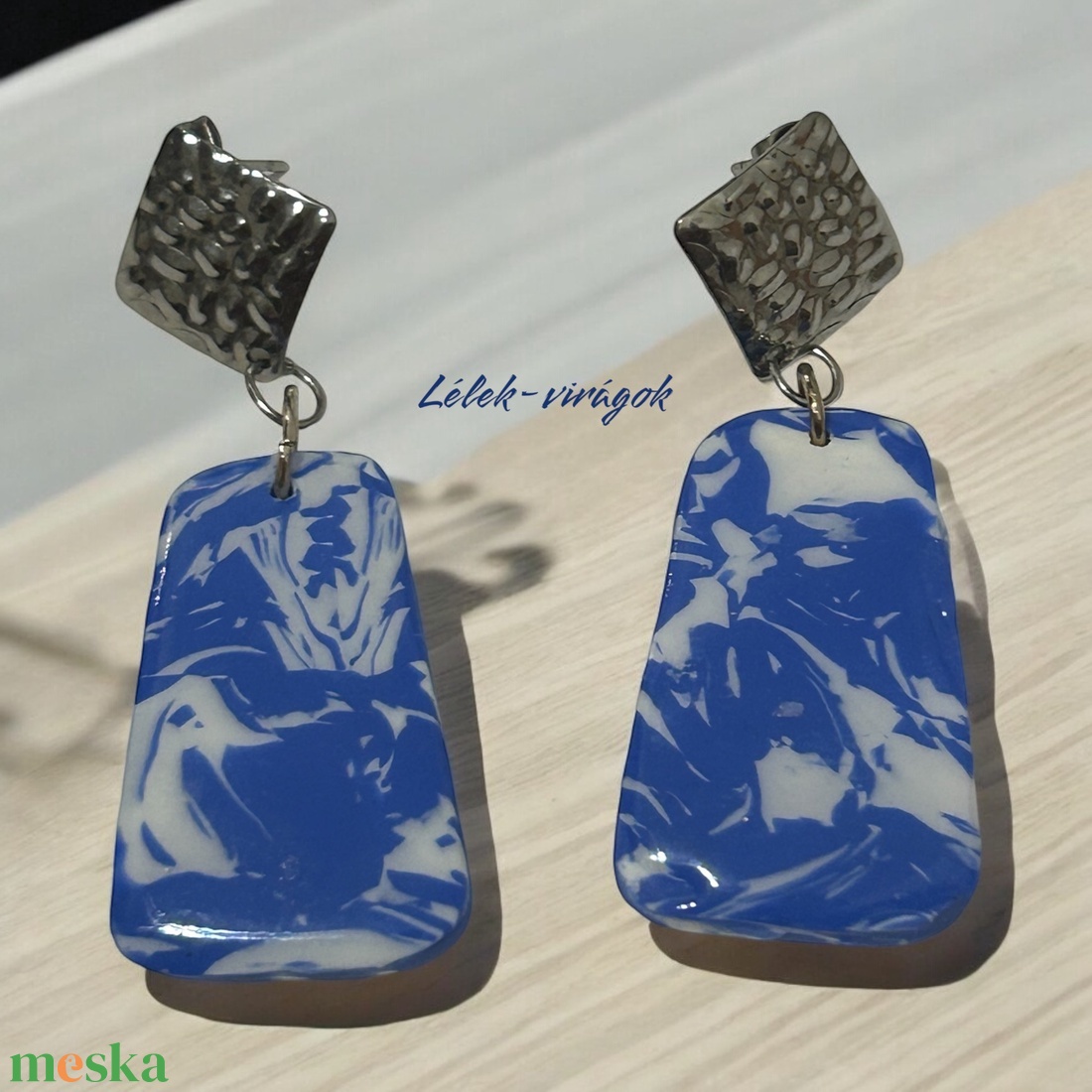 Kék és fehét színű polymer clay fülbevaló - ékszer - fülbevaló - lógó fülbevaló - Meska.hu Kék és fehét színű polymer clay fülbevaló - ékszer - fülbevaló - lógó fülbevaló - Meska.hu