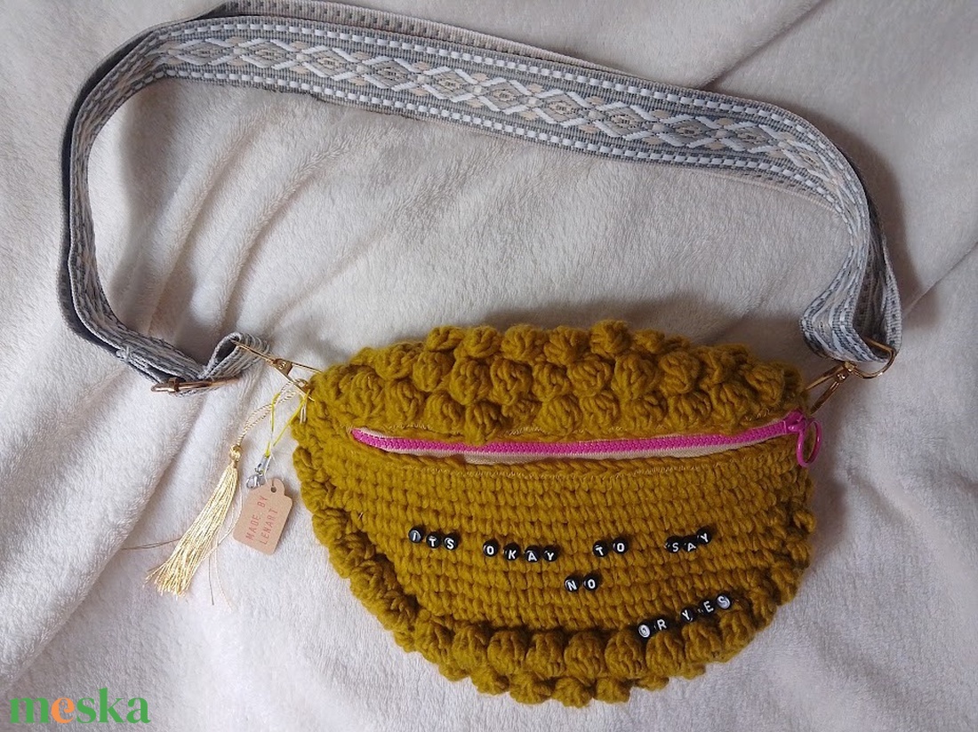 Egyedi horgolt crossbody, válltáska, övtáska - táska & tok - övtáska - Meska.hu Egyedi horgolt crossbody, válltáska, övtáska - táska & tok - övtáska - Meska.hu
