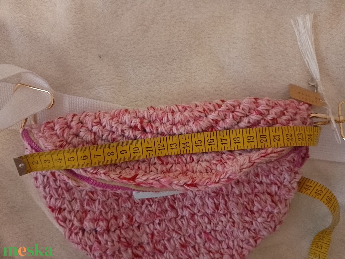 Egyedi horgolt crossbody, válltáska, övtáska - táska & tok - övtáska - Meska.hu Egyedi horgolt crossbody, válltáska, övtáska - táska & tok - övtáska - Meska.hu