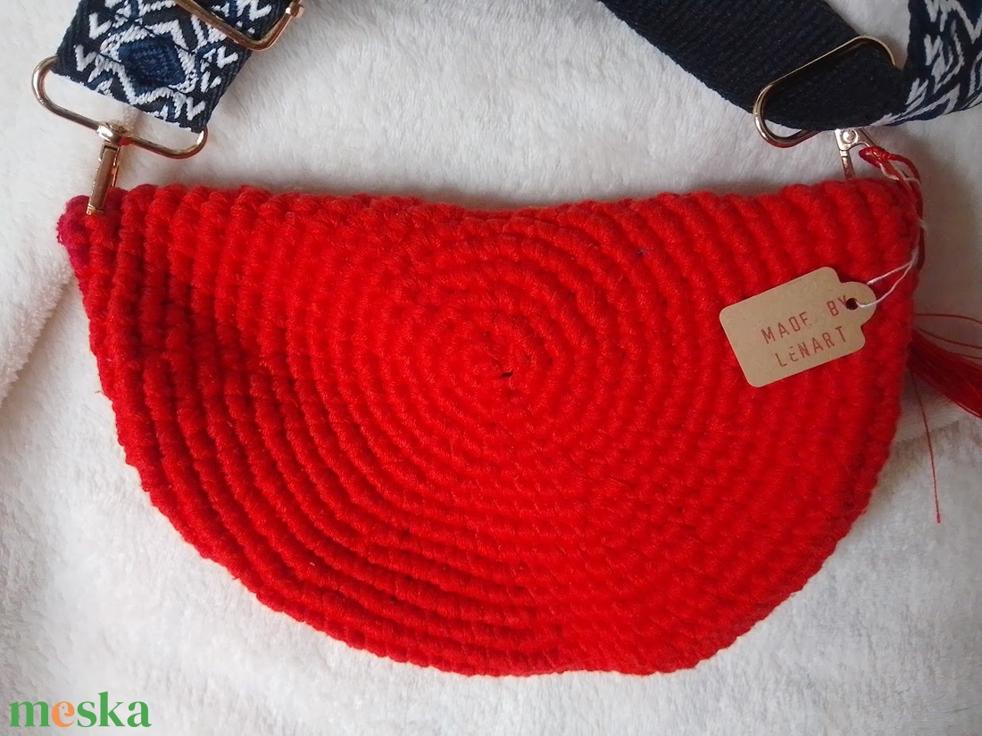 Egyedi horgolt crossbody, válltáska, övtáska - táska & tok - övtáska - Meska.hu Egyedi horgolt crossbody, válltáska, övtáska - táska & tok - övtáska - Meska.hu