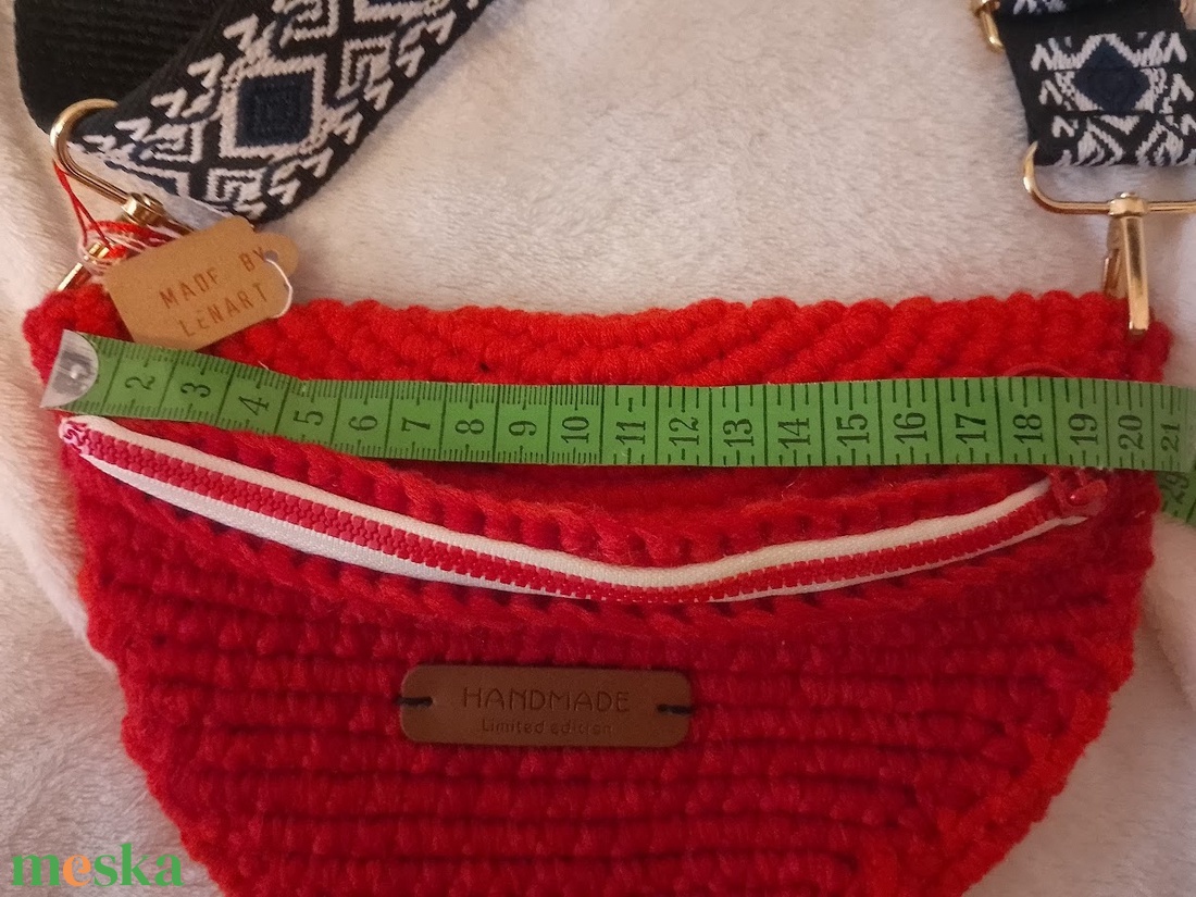 Egyedi horgolt crossbody, válltáska, övtáska - táska & tok - övtáska - Meska.hu Egyedi horgolt crossbody, válltáska, övtáska - táska & tok - övtáska - Meska.hu