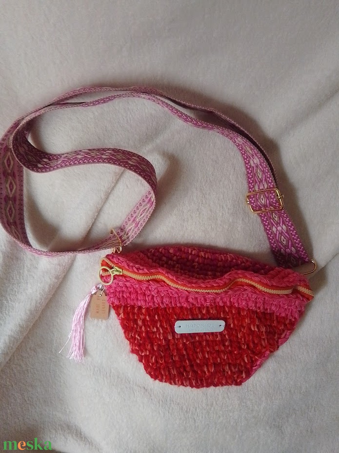Egyedi horgolt crossbody, válltáska, övtáska - táska & tok - övtáska - Meska.hu Egyedi horgolt crossbody, válltáska, övtáska - táska & tok - övtáska - Meska.hu