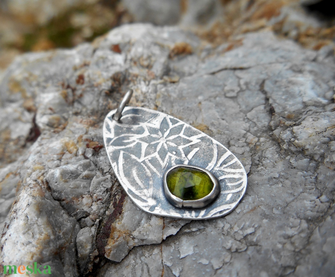 Ezüst Turmalin medál - ékszer - nyaklánc - medál - Meska.hu