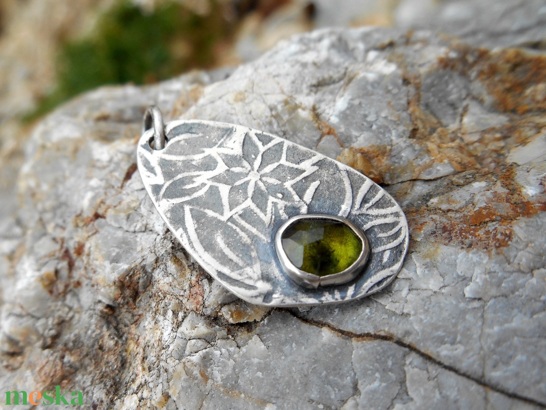 Ezüst Turmalin medál - ékszer - nyaklánc - medál - Meska.hu