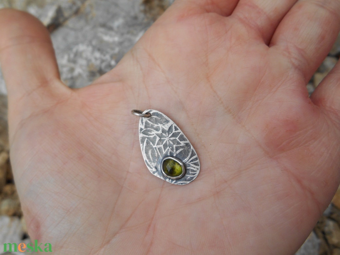 Ezüst Turmalin medál - ékszer - nyaklánc - medál - Meska.hu